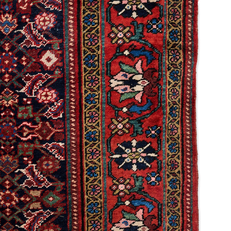 A Mahal carpet Central Persia 300cm x 430cm (118 1/8in x 169 1/4in) - 3