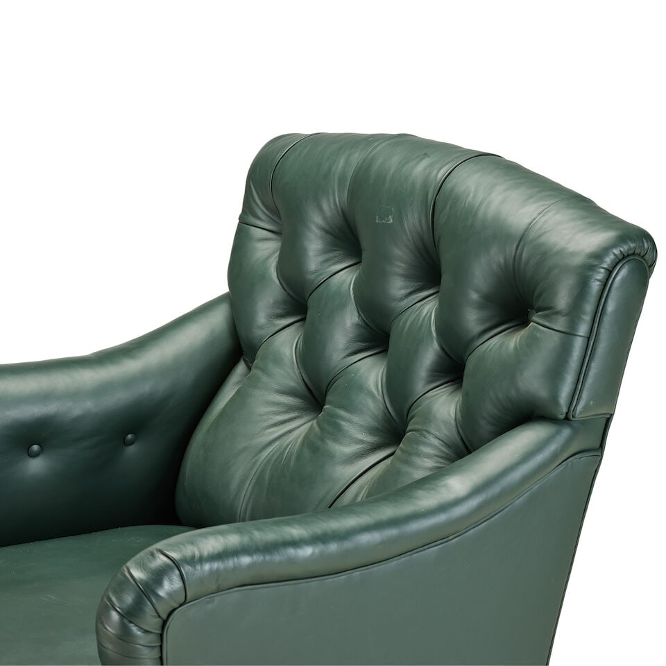 A late Victorian easy armchair By Howard & Sons, late 19th century - 5