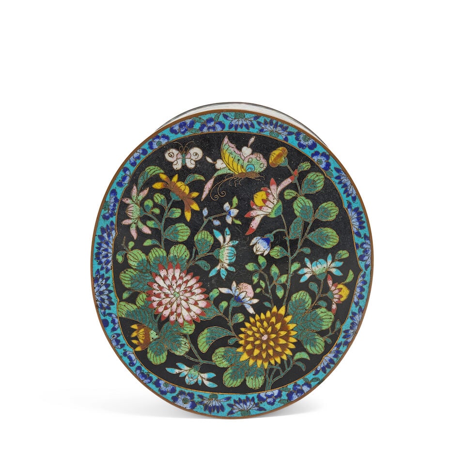 A Chinese cloisonne enamel and copper oval box and cover 19th/20th century (2) - 9