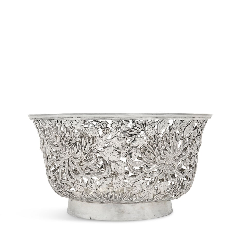 A late 19th century Chinese export silver bowl Workshop mark Qiu ji, Canton, retailer probably H... - 2