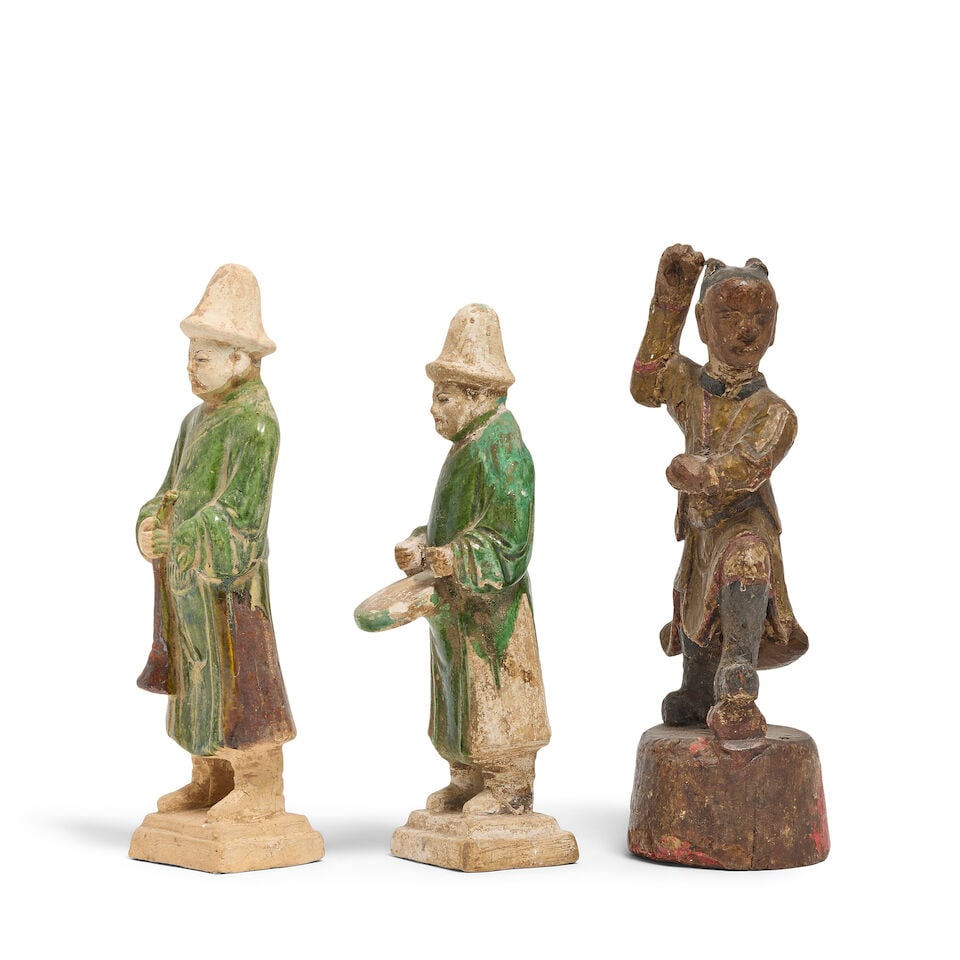 Two Chinese pottery figures and a wood figure Ming Dynasty (3) - 4