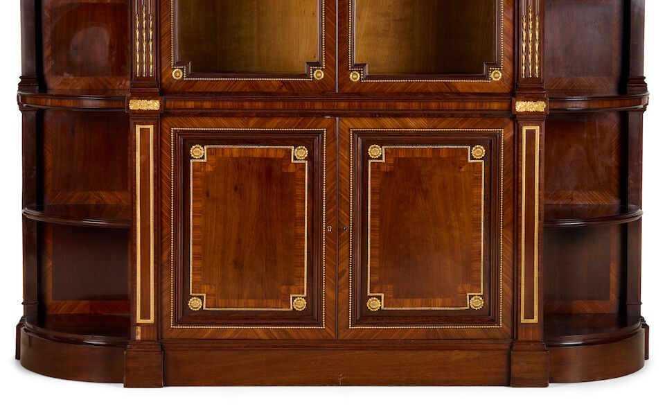 A large French kingwood, purplewood and gilt bronze mounted vitrineThird quarter 19th century in... - 4