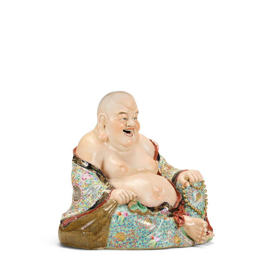 A large Chinese famille rose porcelain figure of a seated Buddha 20th century - 3