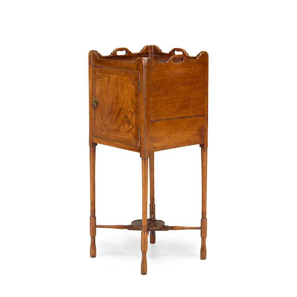 A George III mahogany tray top bedside cupboard Early 19th century - 2