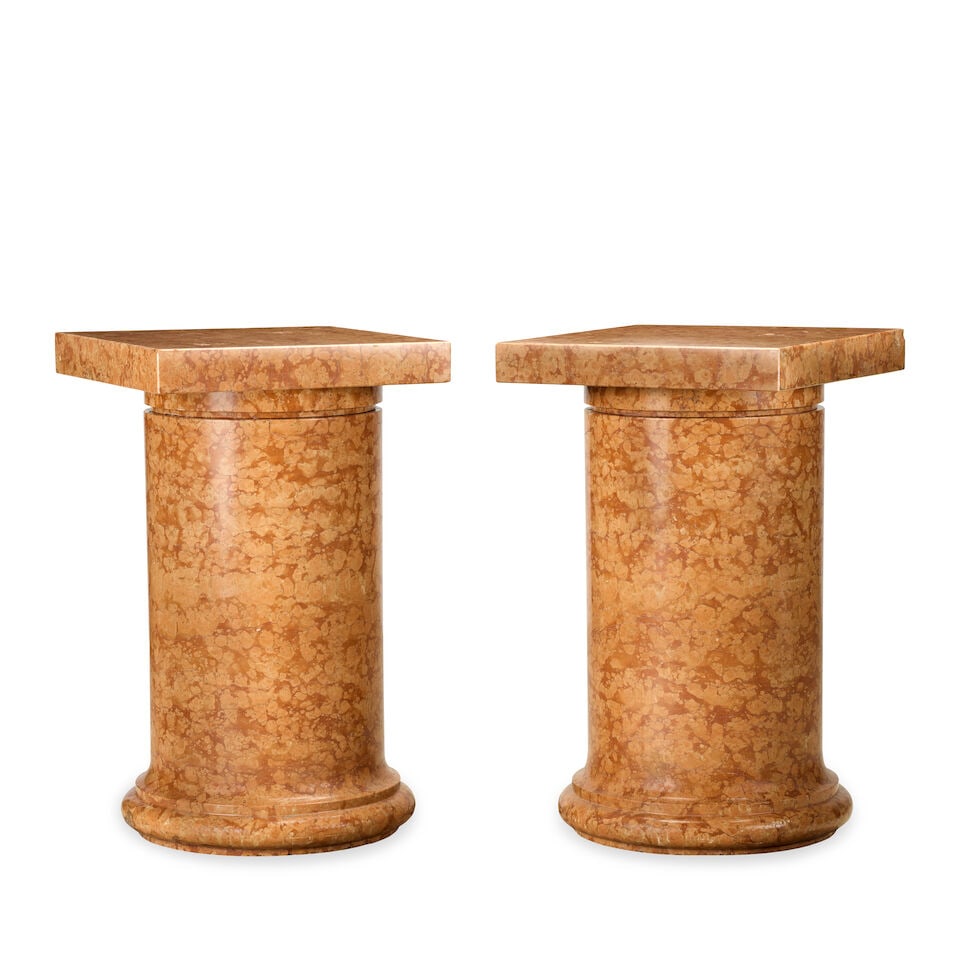 A pair of Rossa Verona marble pedestals20th century (2) - 4
