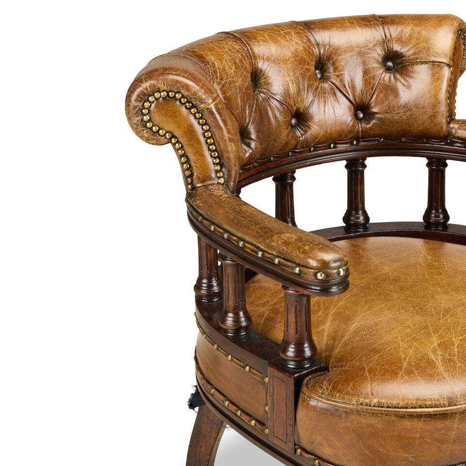 A pair of Victorian style mahogany and leather upholstered library armchairs Second half 20th ce... - 3