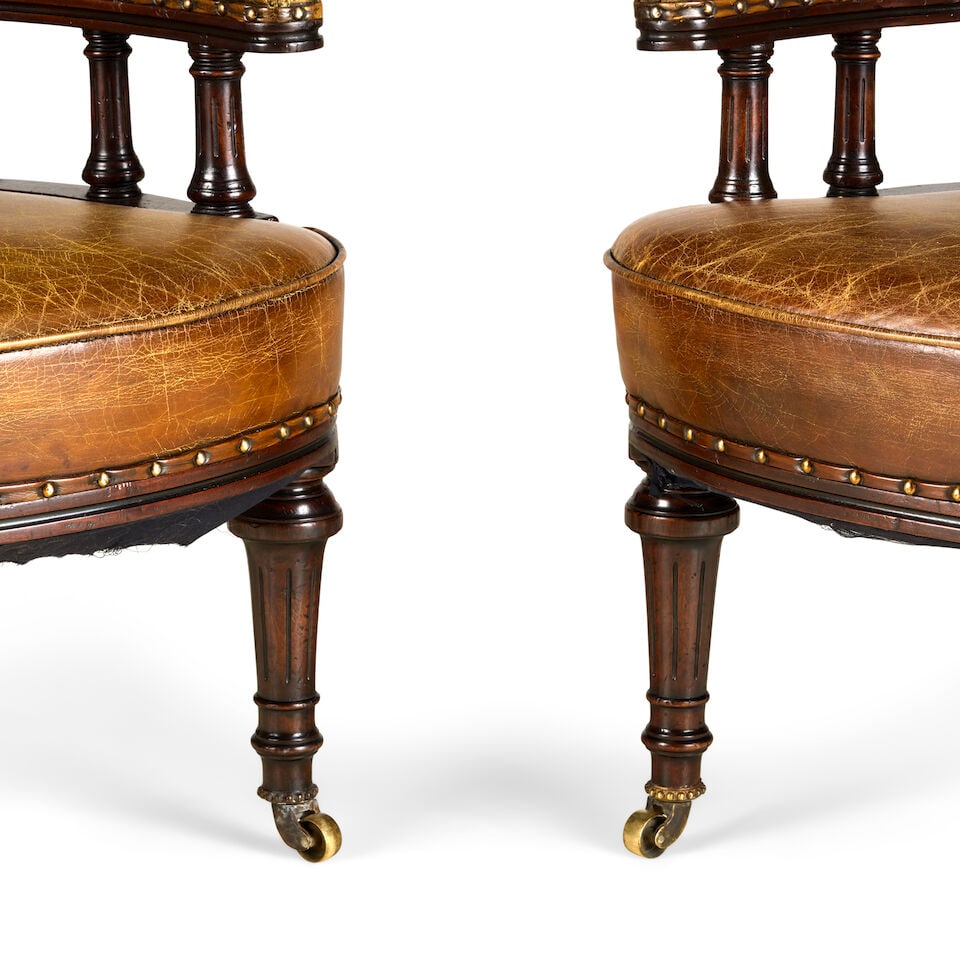 A pair of Victorian style mahogany and leather upholstered library armchairs Second half 20th ce... - 4