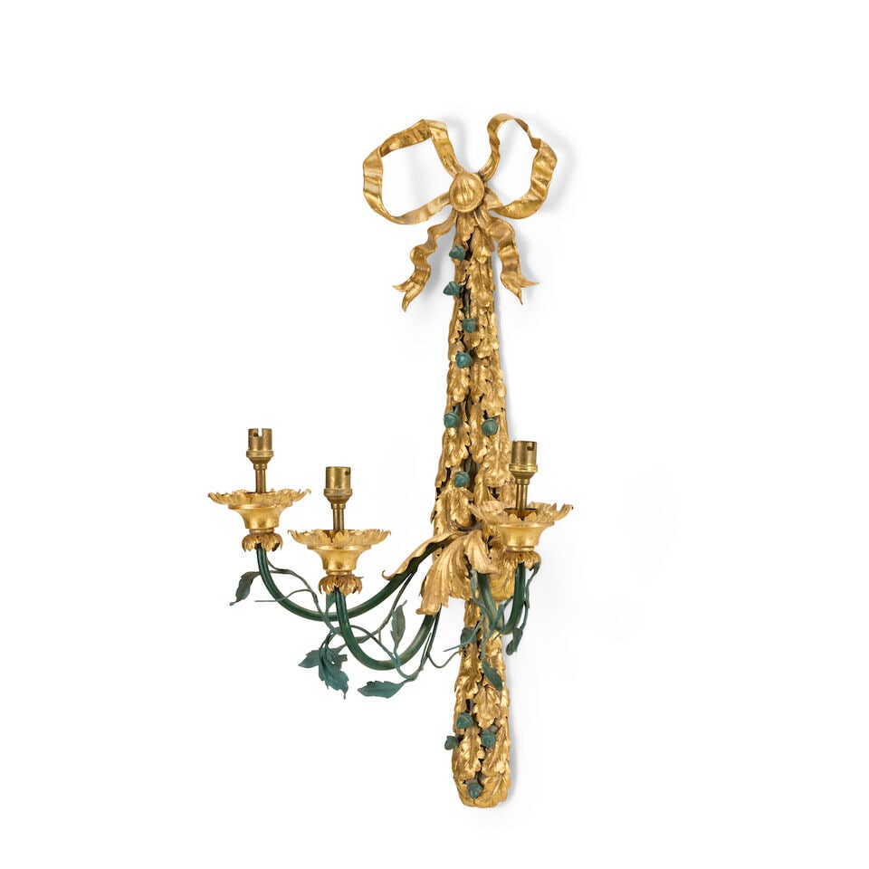 A pair of French tôle gilt and painted three branch wall lights First half 20th century (2) - 2
