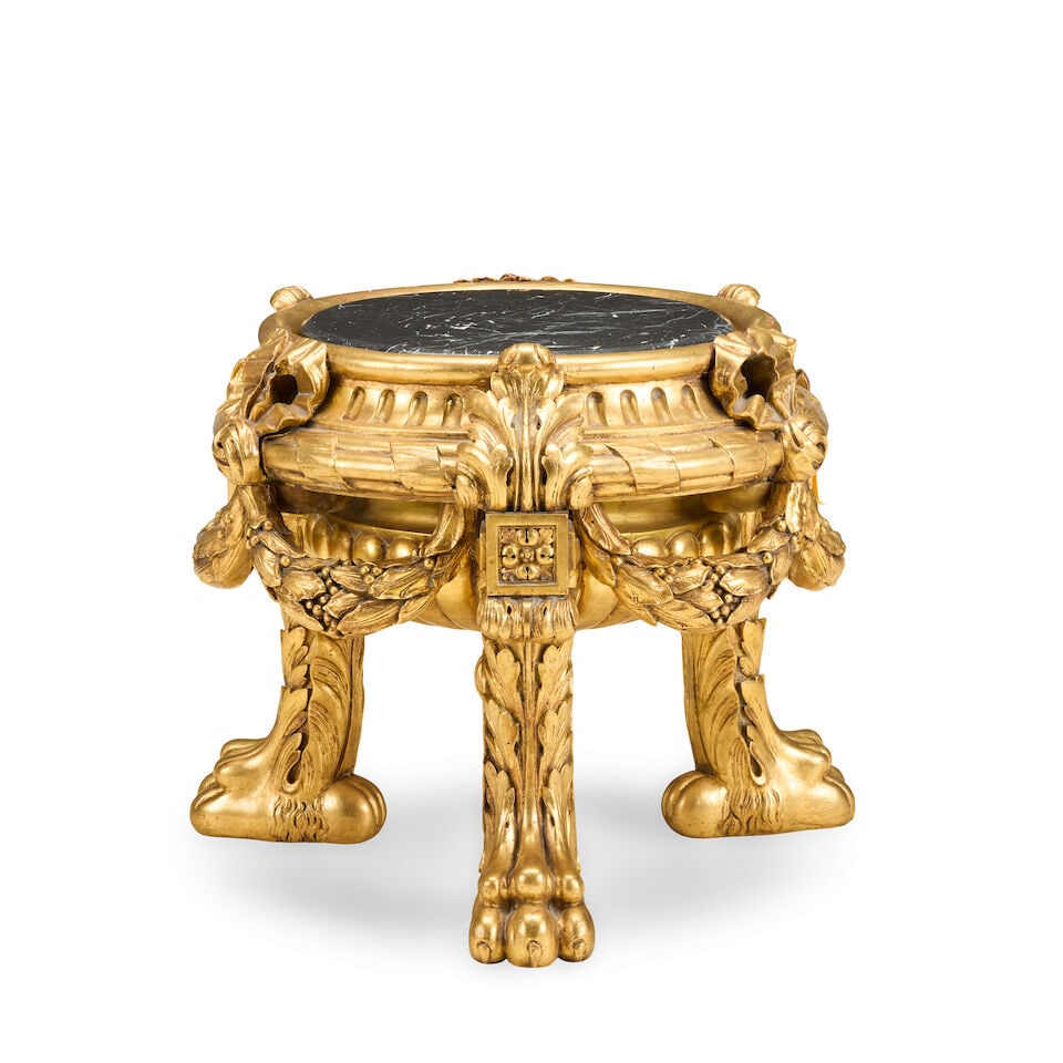 A French carved giltwood vase or urn stand Late 19th century - 3