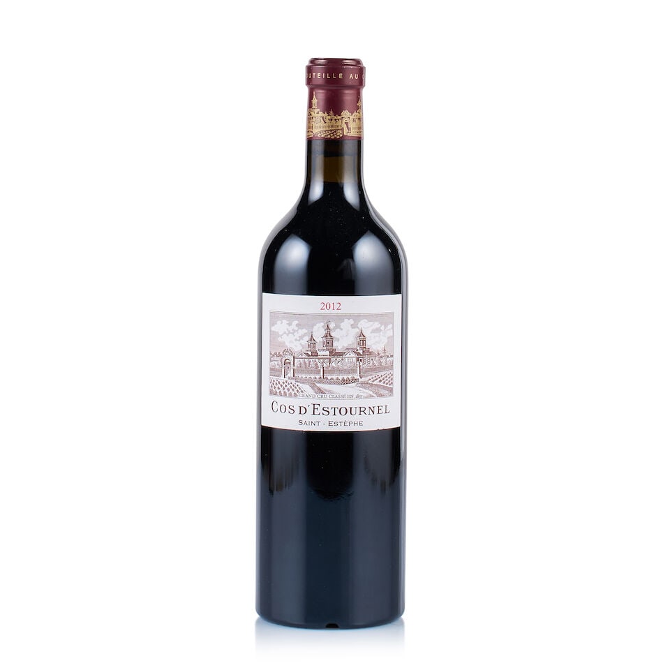 Château Cos d'Estournel, Saint-Estèphe, Grand Cru Classé, 2012 (1 x 750ml): Château Cos d'Estournel, Saint-Estèphe, Grand Cru Classé, 2012 (1 x 750ml) Region: Bordeaux Fill Level: base of neck Capsule: ok Cork: ok Label: very slightly bin-soiled Packaging: neut