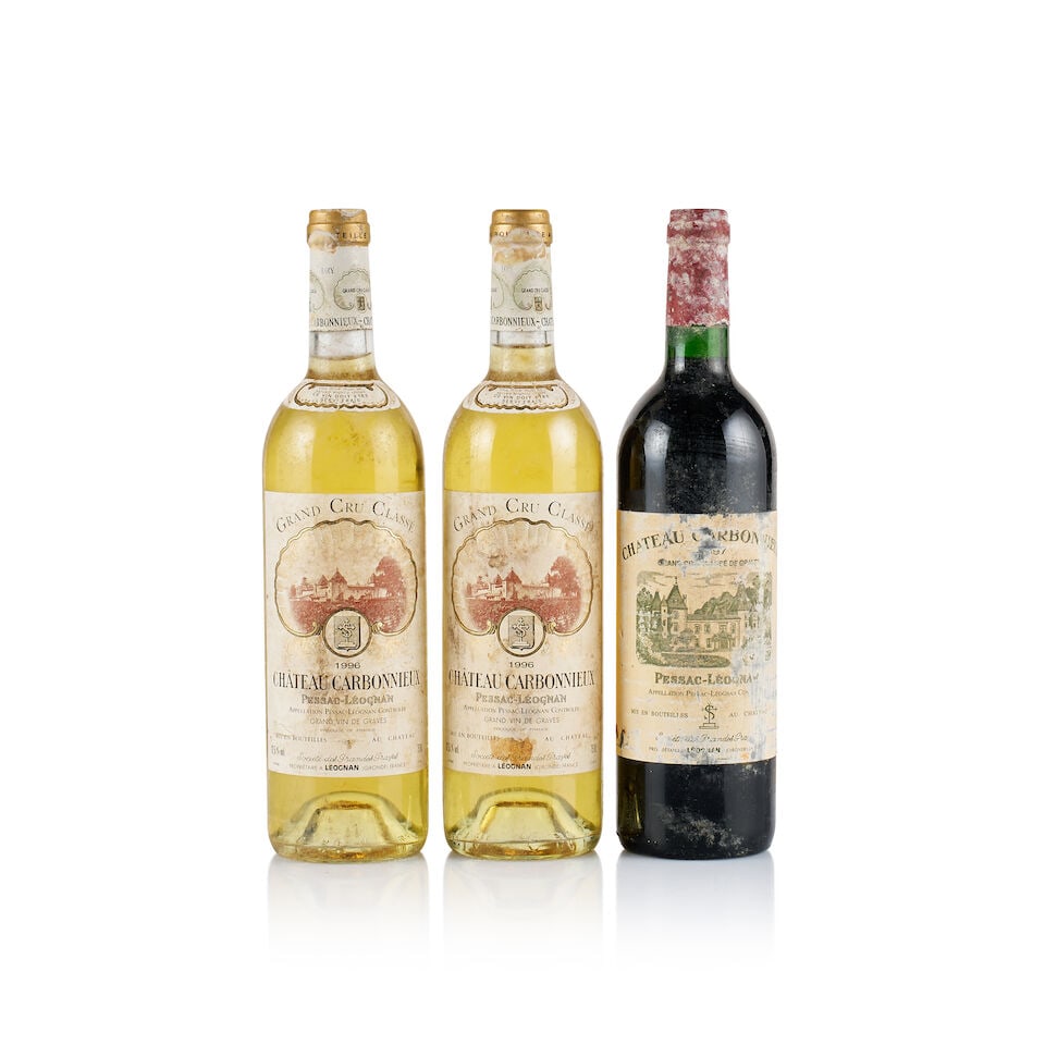 Mixed lot of Château Carbonnieux, Pessac-Léognan, 1996 & 1997 (3 x 750ml) (1 of 3)