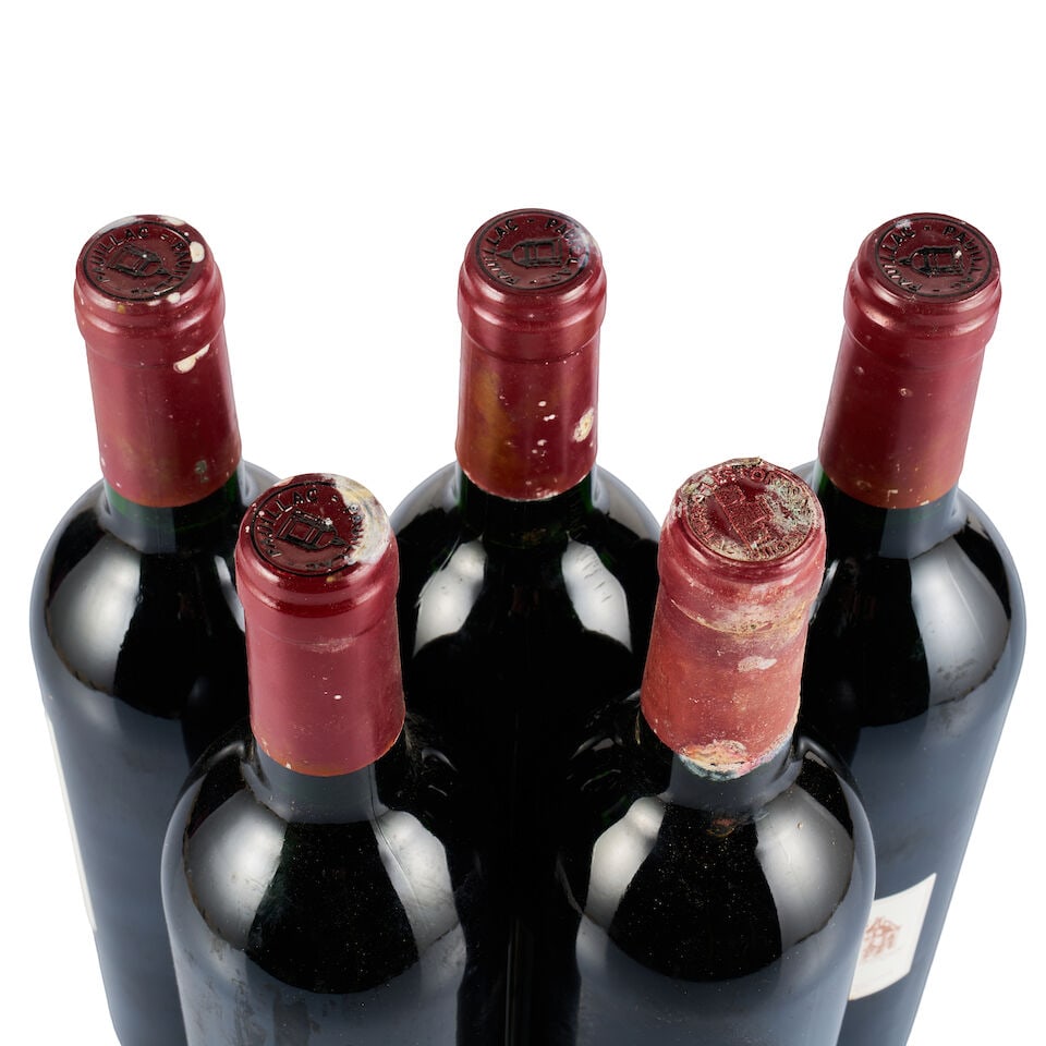 Mixed lot of Château Latour, Pauillac, 1995 & 1996 (5 x 750ml) - 2