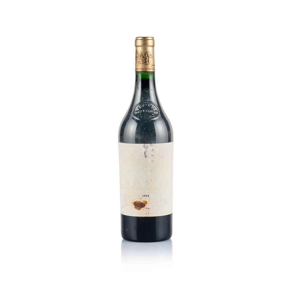 Château Haut Brion, Pessac-Léognan, 1er Grand Cru Classé, 1992 (1 x 750ml): Château Haut Brion, Pessac-Léognan, 1er Grand Cru Classé, 1992 (1 x 750ml) Region: Bordeaux Fill Level: excellent Capsule: ok Cork: very slightly depressed Label: scratched and faded Pa