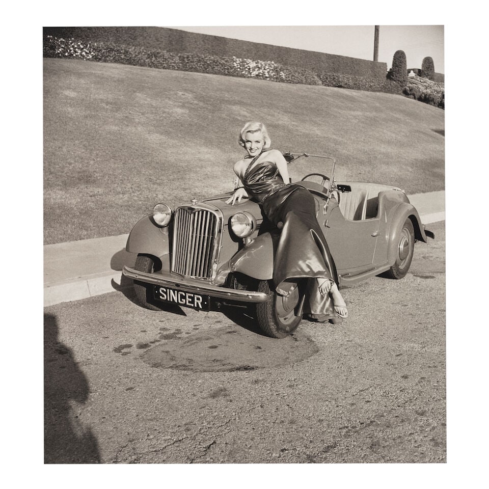 Frank Worth (1923-2000); Marilyn Monroe: Platinum Photography by Frank Worth (Portfolio); - 5