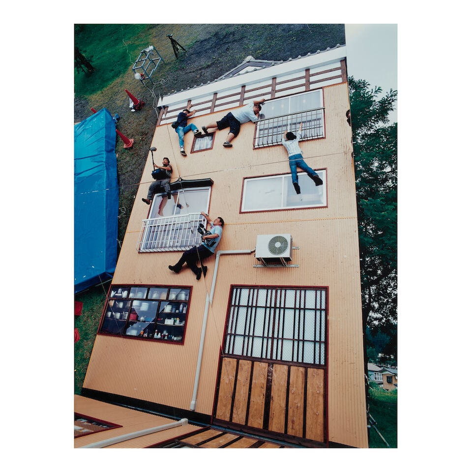 Leandro Erlich (born 1973); Television Crew; (1 of 2)