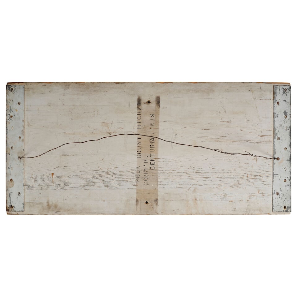 A RUSTIC BULB INSET PAINTED WOOD ARROW SIGN20th century - 2