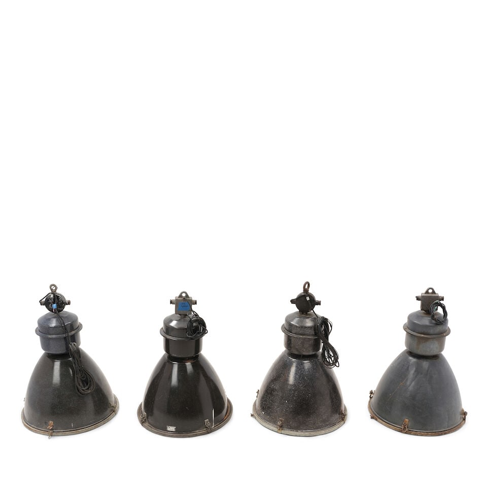 A SET OF FOUR INDUSTRIAL ENAMEL METAL PENDANT LAMPS20th century - 2