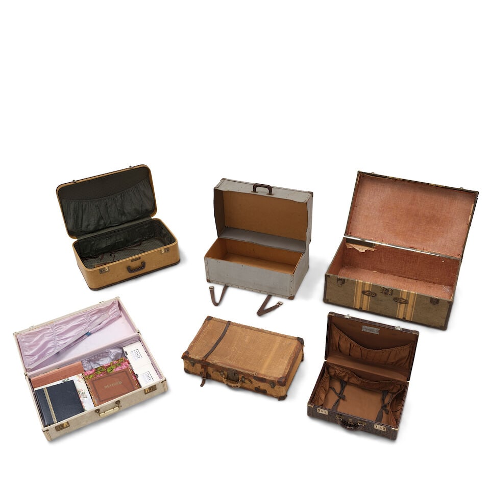 A GROUP OF VINTAGE SUITCASES - 2