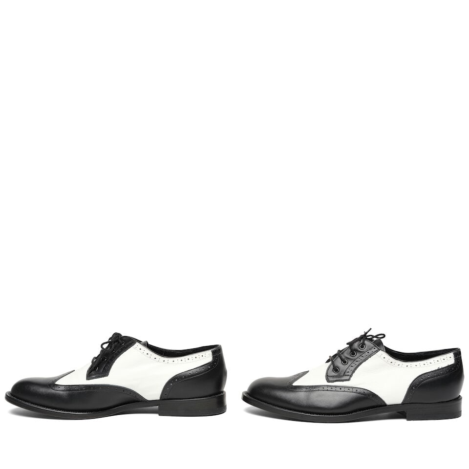 A PAIR OF PAOUL BLACK AND WHITE WING TIP LACE UP DANCING SHOES - 2