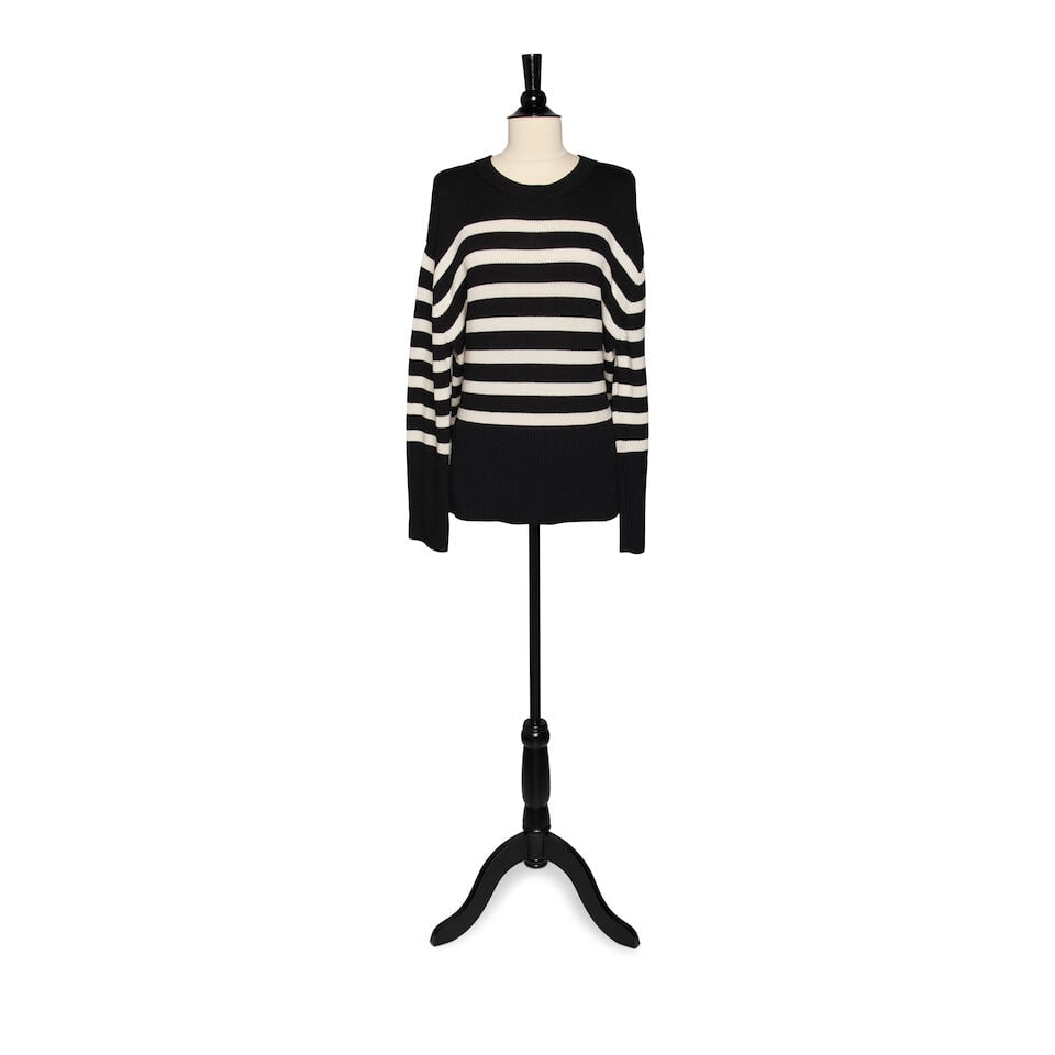 A GROUP OF BLACK AND WHITE CLOTHING - 7