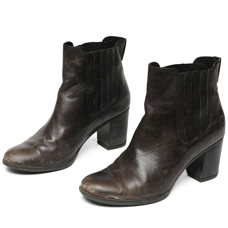 A PAIR OF TIMBERLAND BLACK LEATHER ATLANTIC HEIGHTS CHELSEA BOOTS (1 of 2)