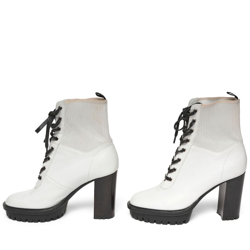 A PAIR OF GIANVITO ROSSI WHITE LEATHER MID-CALF COMBAT BOOTS - 2