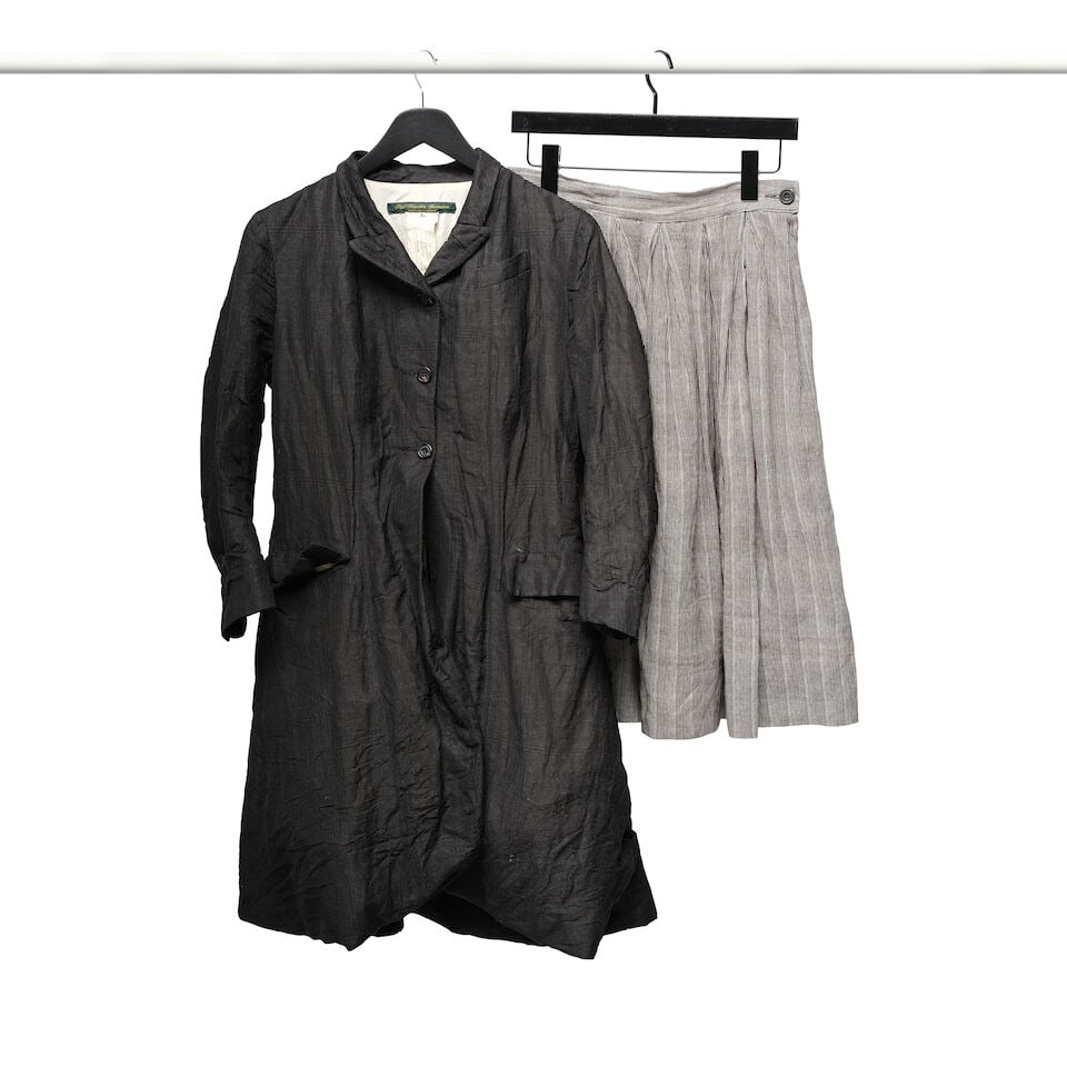 A PAUL HARNDEN SHOEMAKERS BLACK LINEN BLEND JACKET AND LINEN BLACK AND WHITE STRIPED SKIRT - 2