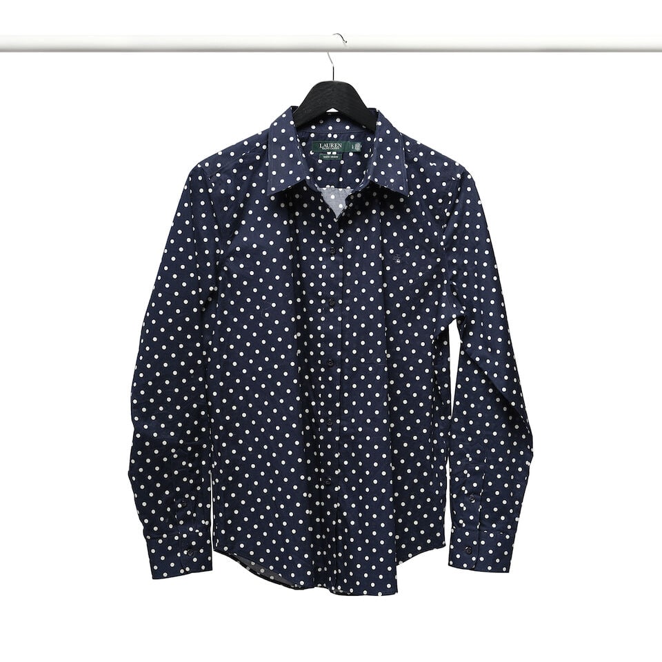 A GROUP OF BLUE AND WHITE POLKA DOT CLOTHING - 5