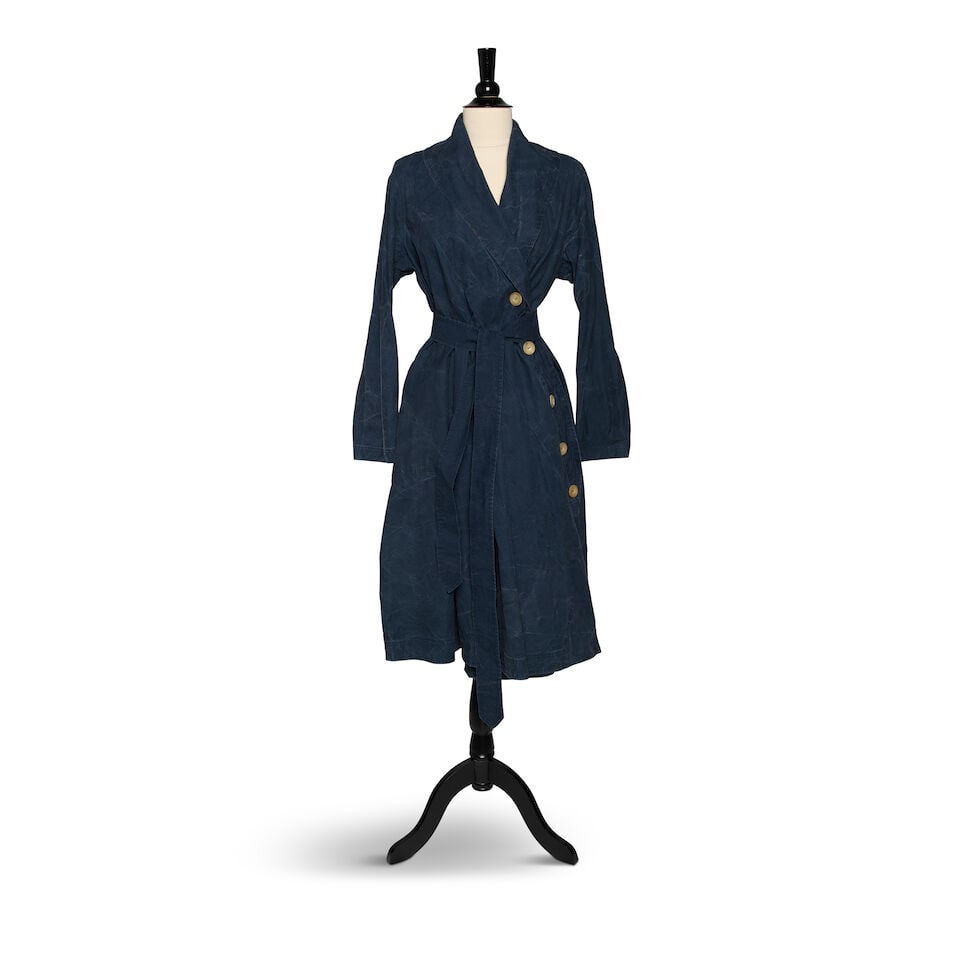 A GROUP OF NAVY CLOTHING - 4