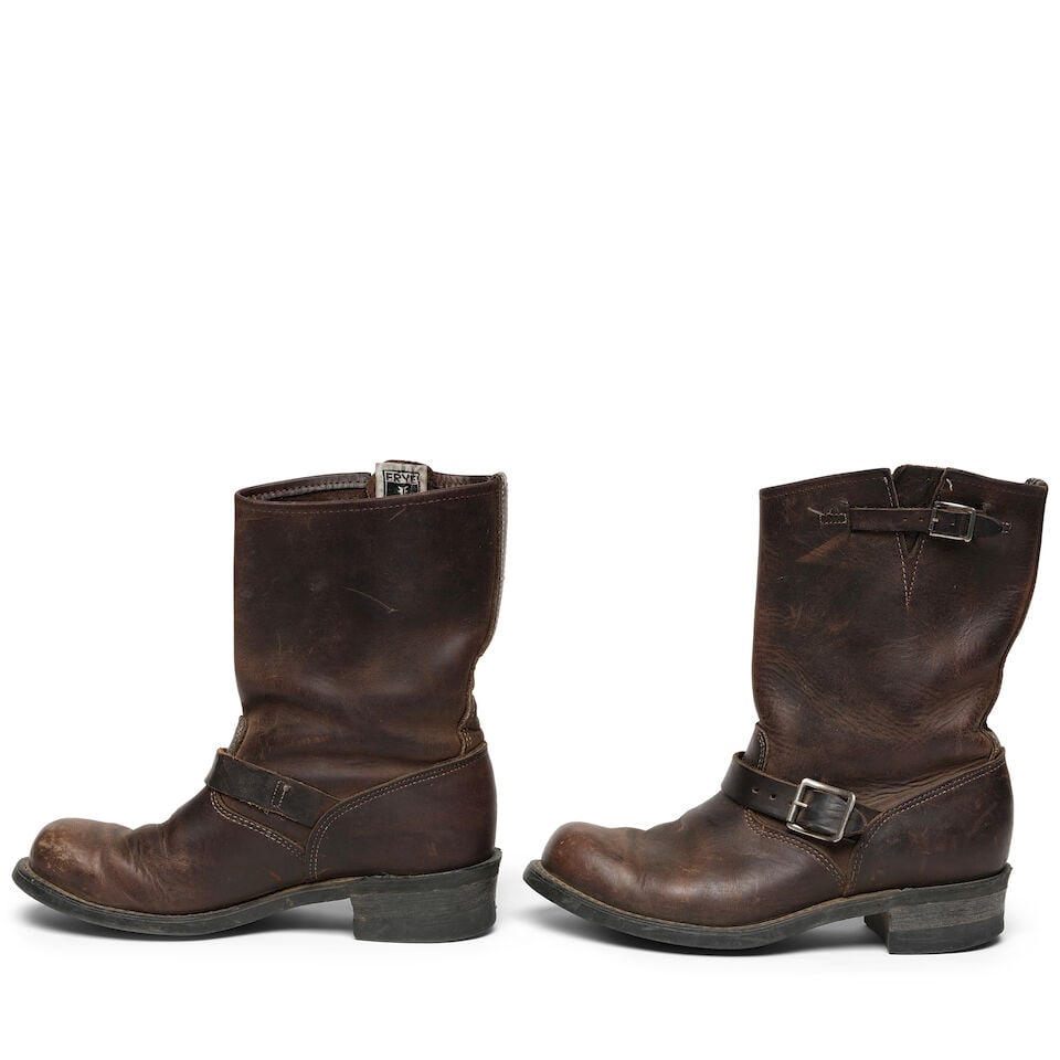 A PAIR OF FRYE BROWN LEATHER ENGINEER BOOTS - 2