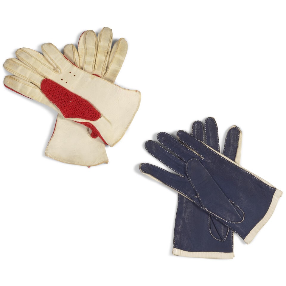 TWO PAIRS OF TWO-TONED DRIVING GLOVES - 2