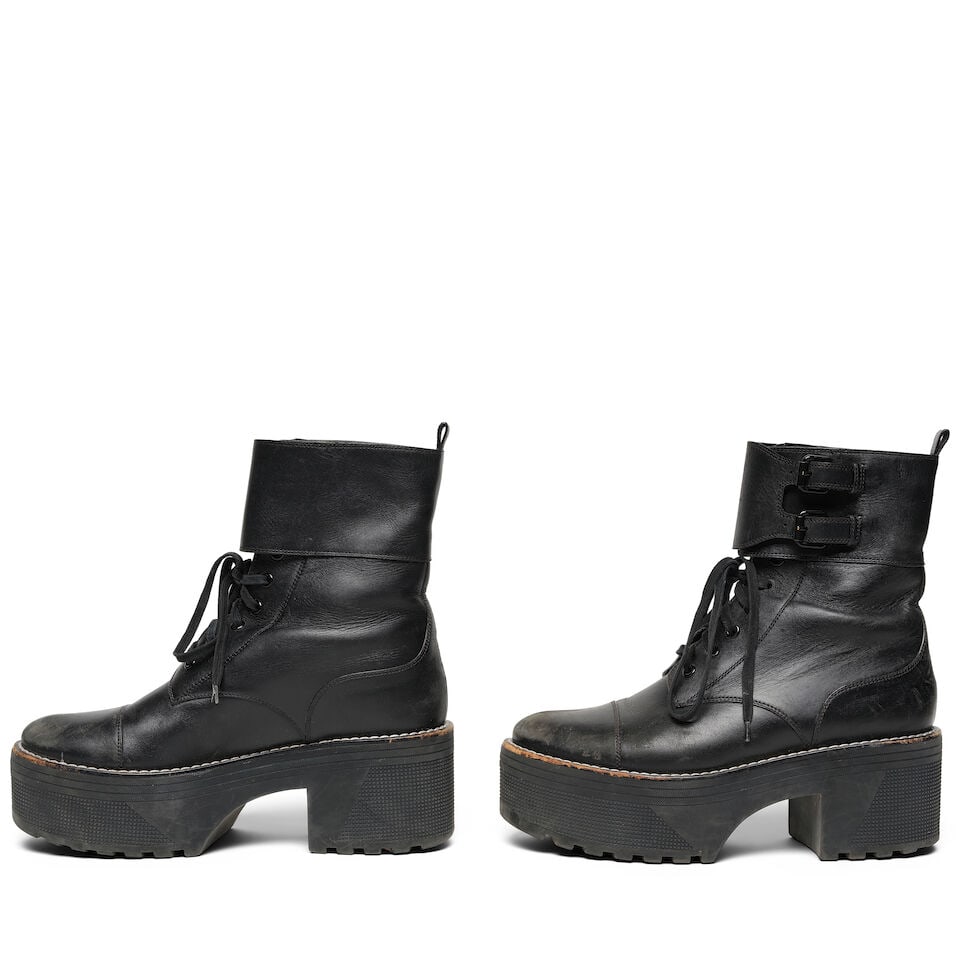 A PAIR OF LOUIS VUITTON BLACK LEATHER PLATFORM COMBAT BOOTS - 2