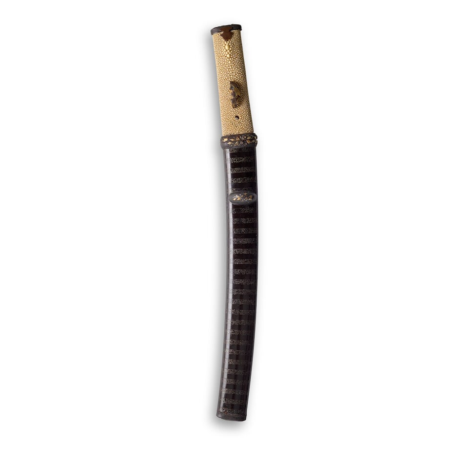 HARUMITSU (ACTIVE LATE 16TH CENTURY) A Bizen Tantō with Mounts Momoyama period (1573-1615),... - 2