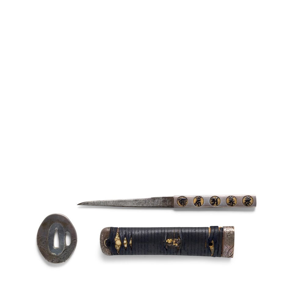 TWO WAKIZASHI IN MOUNTS AND A TANTŌ IN MOUNTS Edo period (1615-1868), 18th-19th century (3) - 2