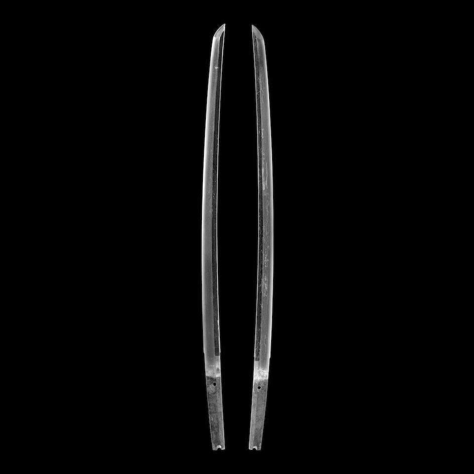 TWO WAKIZASHI IN MOUNTS AND A TANTŌ IN MOUNTS Edo period (1615-1868), 18th-19th century (3) - 7