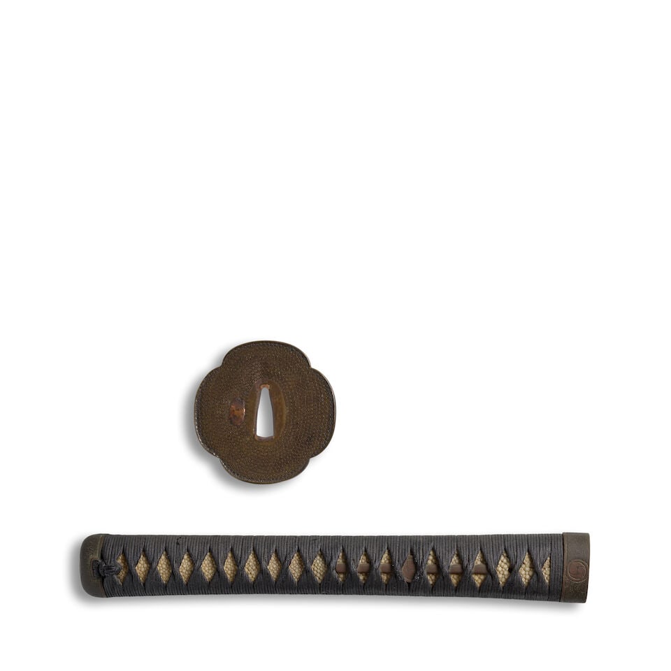 BIZEN NAGAHIRO (ACTIVE CIRCA 1865-1868) A Long Bizen Katana with Mounts Edo period (1615-1868), ... - 3
