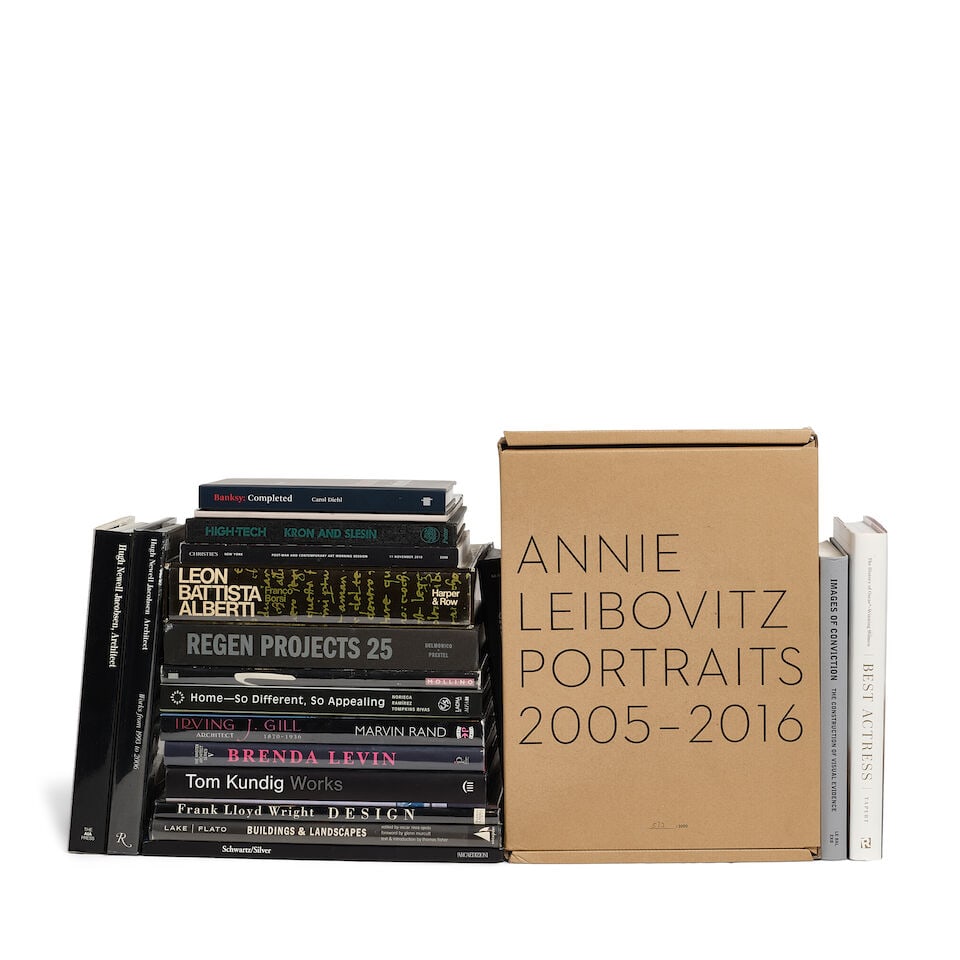 DIANE KEATON: A CURATED SELECTION OF ARCHITECTURE AND DESIGN BOOKS (1 of 1)