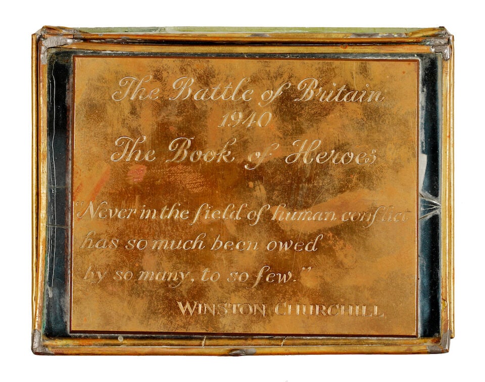 WORLD WAR II - ROYAL AIR FORCE The 'Book of Heroes', autograph album containing approximately 10... - 2