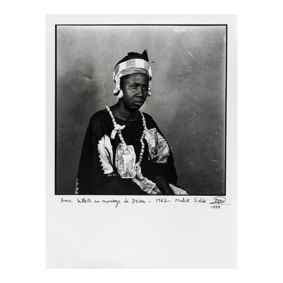 Malick Sidibé (1935-2016); 'Avec billets au mariage de Drissa'; - 2