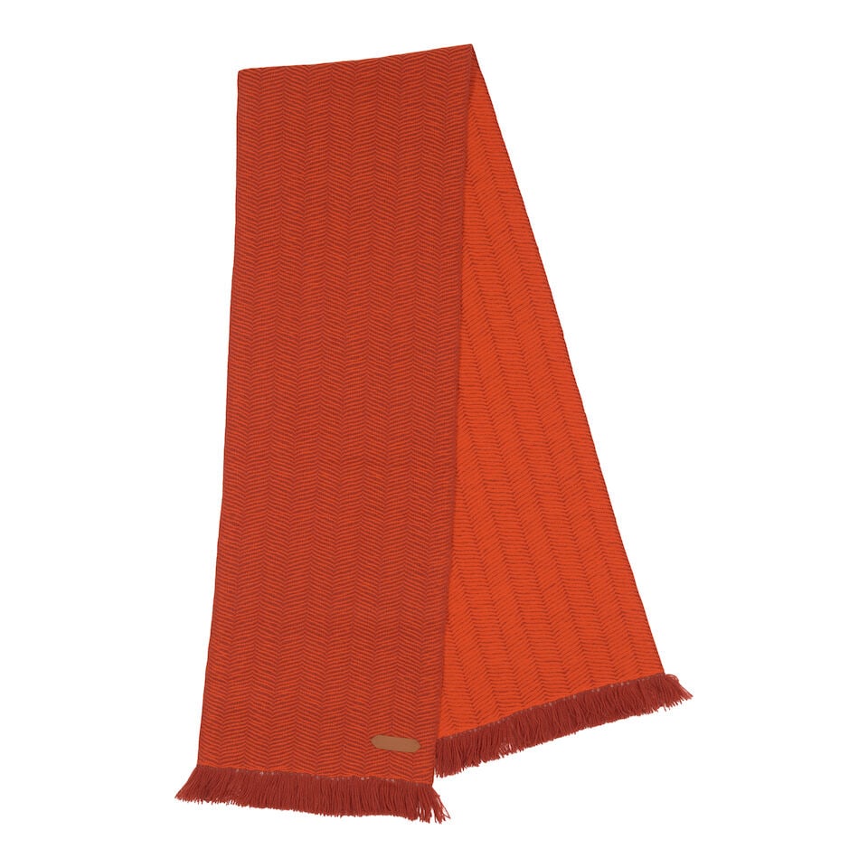 HERMÈS: ZIG ZAG CASHMERE SCARF 180 cm x 64 cm: HERMÈS: ZIG ZAG CASHMERE SCARF 180 cm x 64 cm • Zig Zag Cashmere • Fringed Edges with Leather Logo Tab Detail For further information on this lot please visit Bonhams.com For further