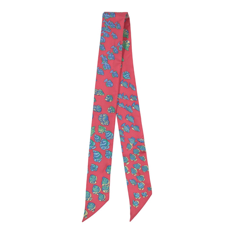 HERMÈS: RECONTRE OCEANE SILK TWILLY SCARF: HERMÈS: RECONTRE OCEANE SILK TWILLY SCARF • Printed Silk • Hand-Stitched Edges For further information on this lot please visit Bonhams.com For further information about this lot plea