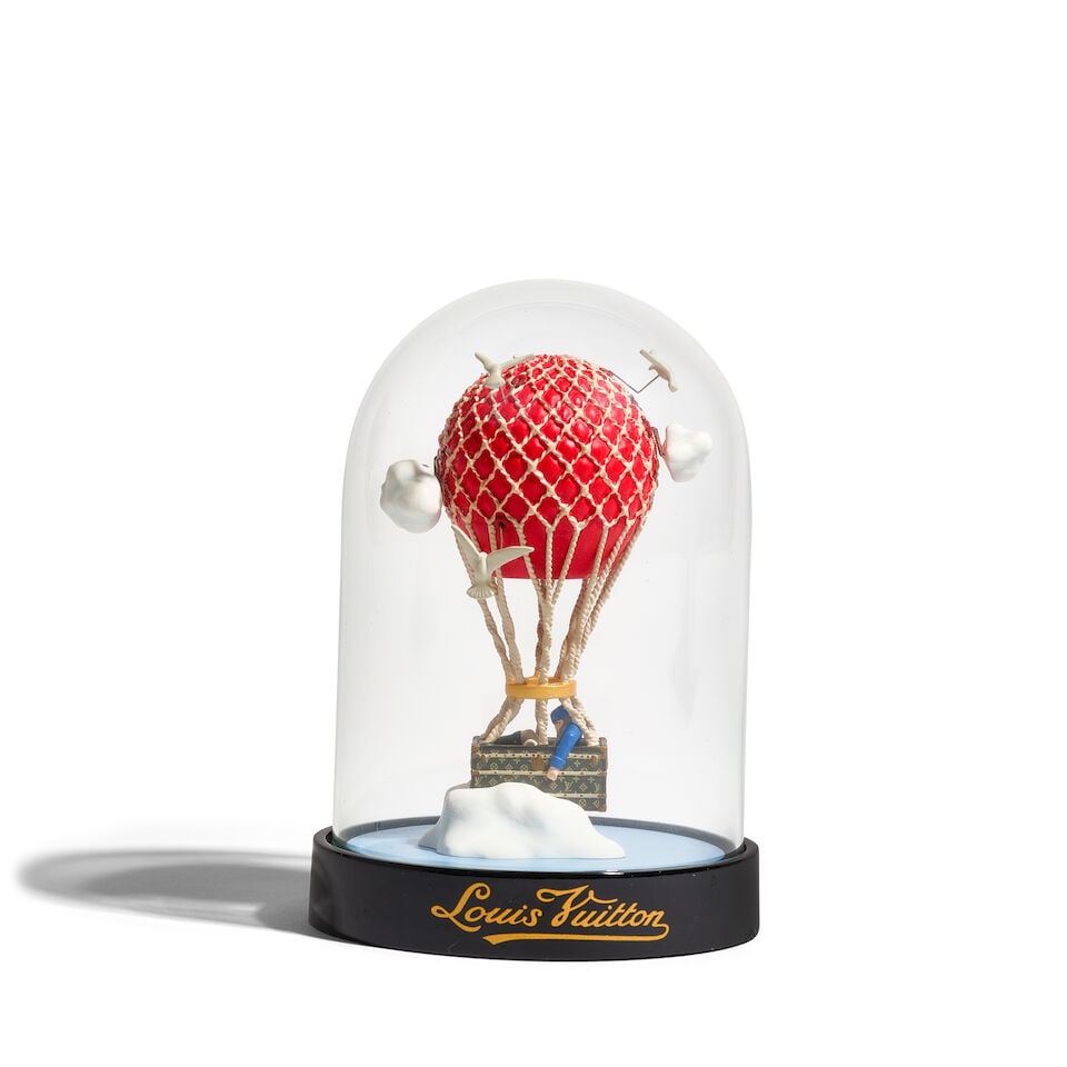 LOUIS VUITTON: MALLE AÉRO GLASS SNOW DOME 2013 (1 of 1)