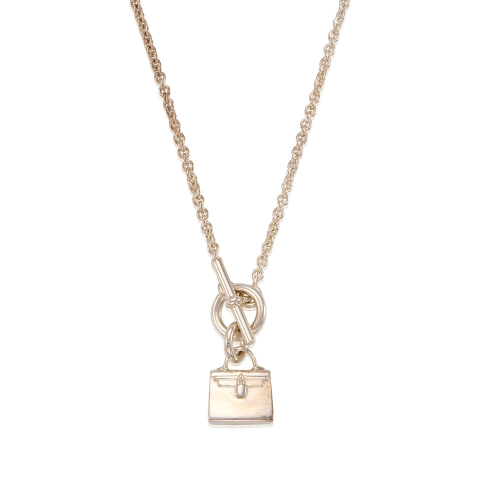 HERMÈS: SILVER KELLY AMULETTE PENDANT NECKLACE 2022 (1 of 1)