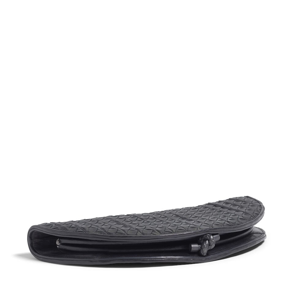 BOTTEGA VENETA: BLACK INTRECCIATO FAN CLUTCH 2008 - 2