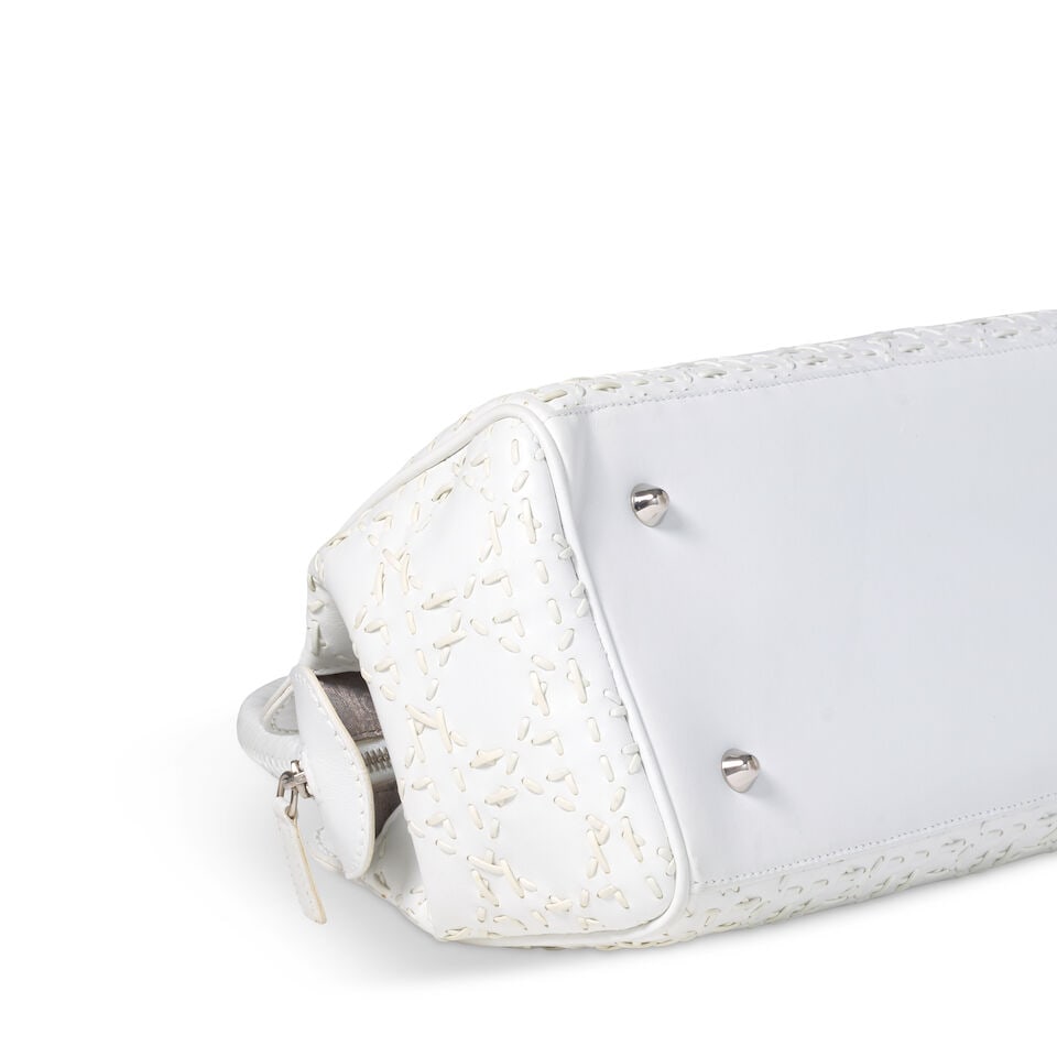CHRISTIAN DIOR: WHITE LEATHER EAST WEST SOFT STITCH 2007 | John Galliano - 2