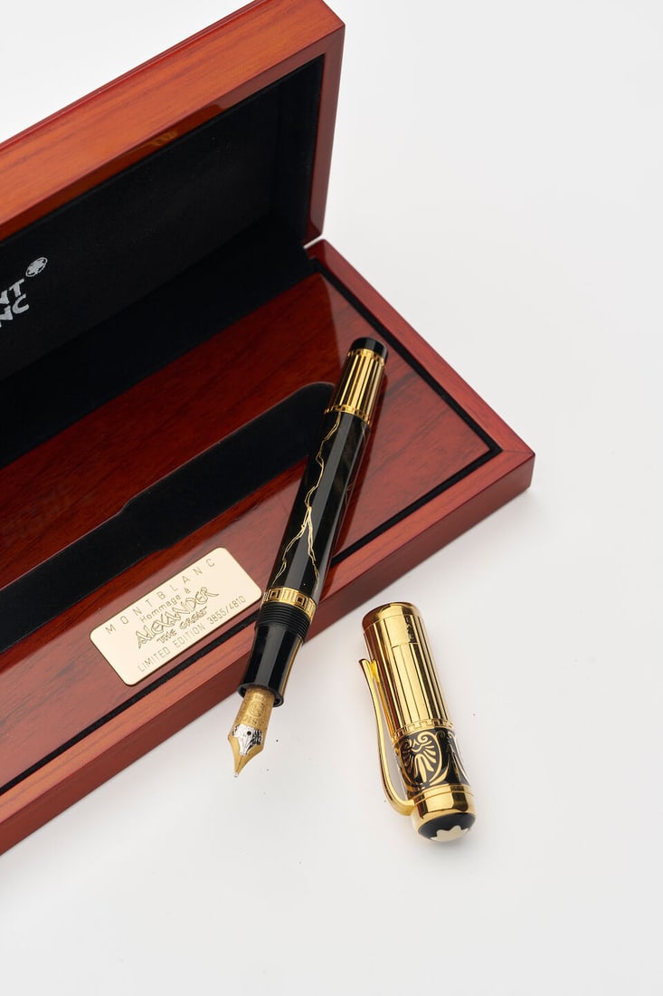 Montblanc | 'Alexander the Great' limited edition 'Patron of Art' fountain pen: Montblanc | 'Alexander the Great' limited edition 'Patron of Art' fountain pen Model: Patron of Art - Hommage to Alexander the Great, limited edition No. 3855/4810 Cap/Barrel/Clip: Black marbled lacqu