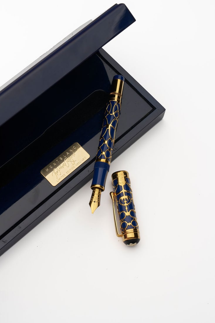 Montblanc | Prince Regent 'Patron of Art' limited edition 4810 fountain pen: Montblanc | Prince Regent 'Patron of Art' limited edition 4810 fountain pen Model: Patron of Art - Hommage to The Prince Regent, Limited Edition No. 4694/4810, purchased 1995. Cap/Barrel/Clip: Preciou