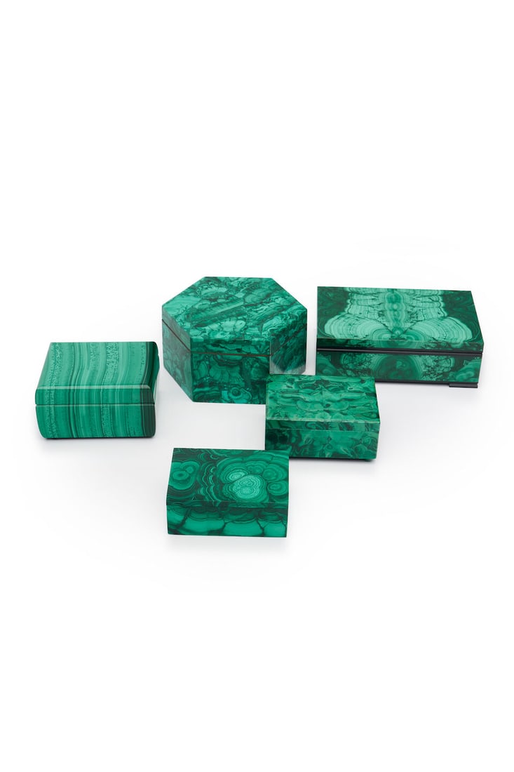 Five malachite boxes (5): Five malachite boxes largest measuring approx. 12.3 x 8.0cm, smallest measuring approx. 7.0 x 5.2cm. (5) For further information on this lot please visit Bonhams.com For further information about