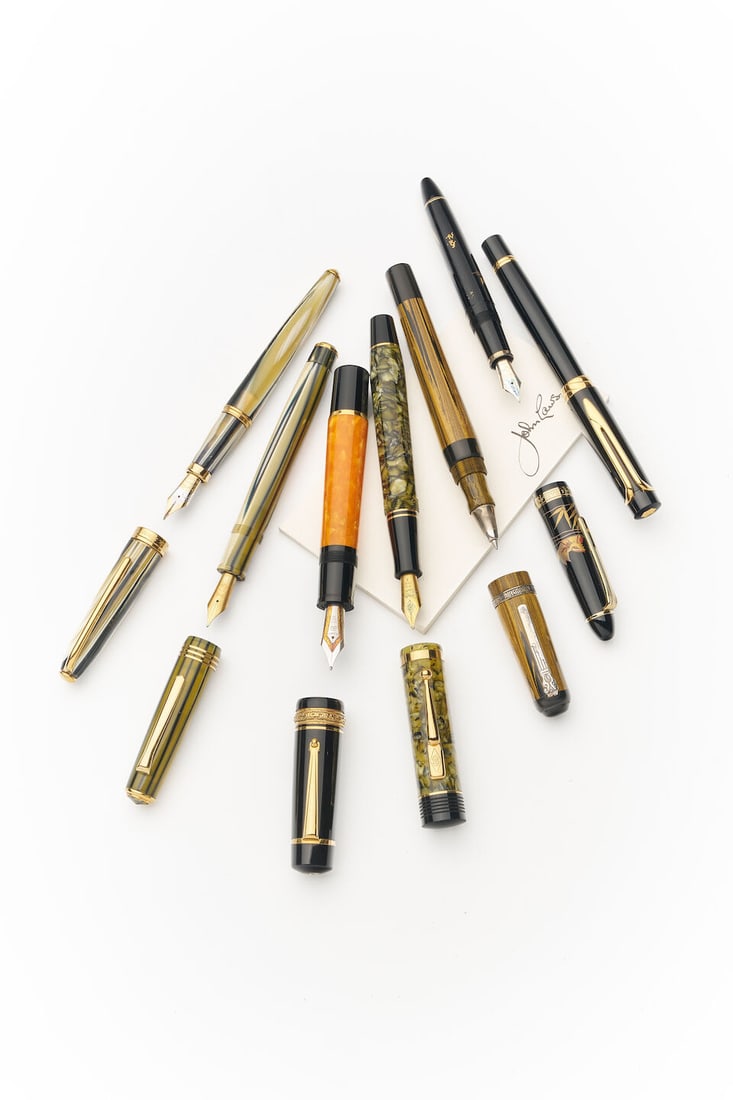 Group of seven writing instruments (7) (1 of 1)