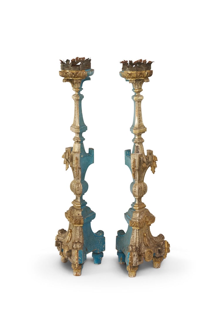 A pair of Baroque-style silver-gilt carved wooden torchieres Italian, 18th century (2) - 2